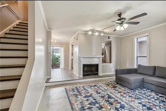 $165,000 | 9 Brandon Hall Drive, Unit B, Destrehan, LA 70047