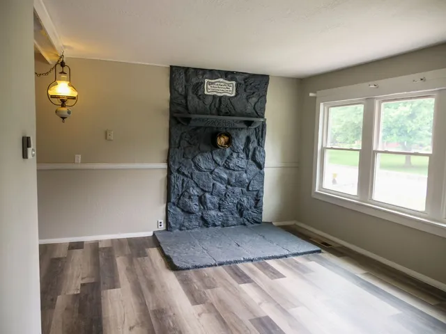 $175,500 | 510 West Harrison Street, Villa Grove, IL 61956