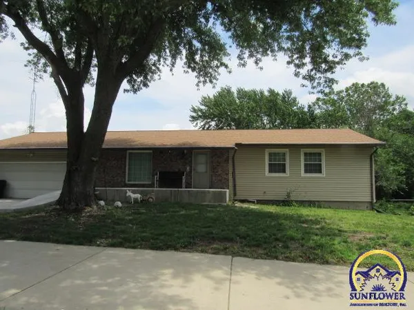 $209,000 | 3116 Southeast California Avenue, Topeka, KS 66605