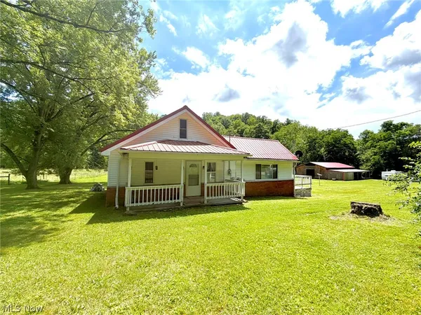 $159,900 | 3936 Laurel Creek Road, Waverly, WV 26184