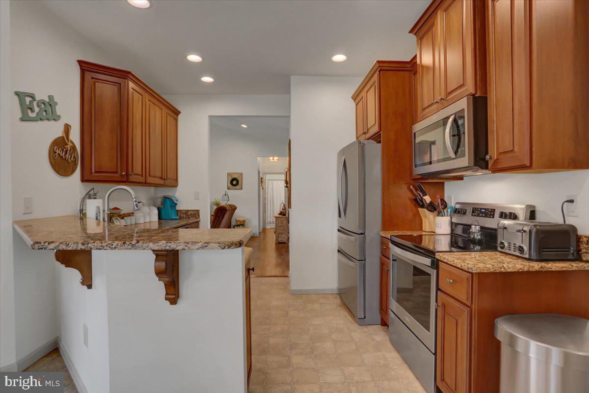 416 Castleton Drive Chambersburg, PA 17202 - Photo 13 of 44 Kitchen