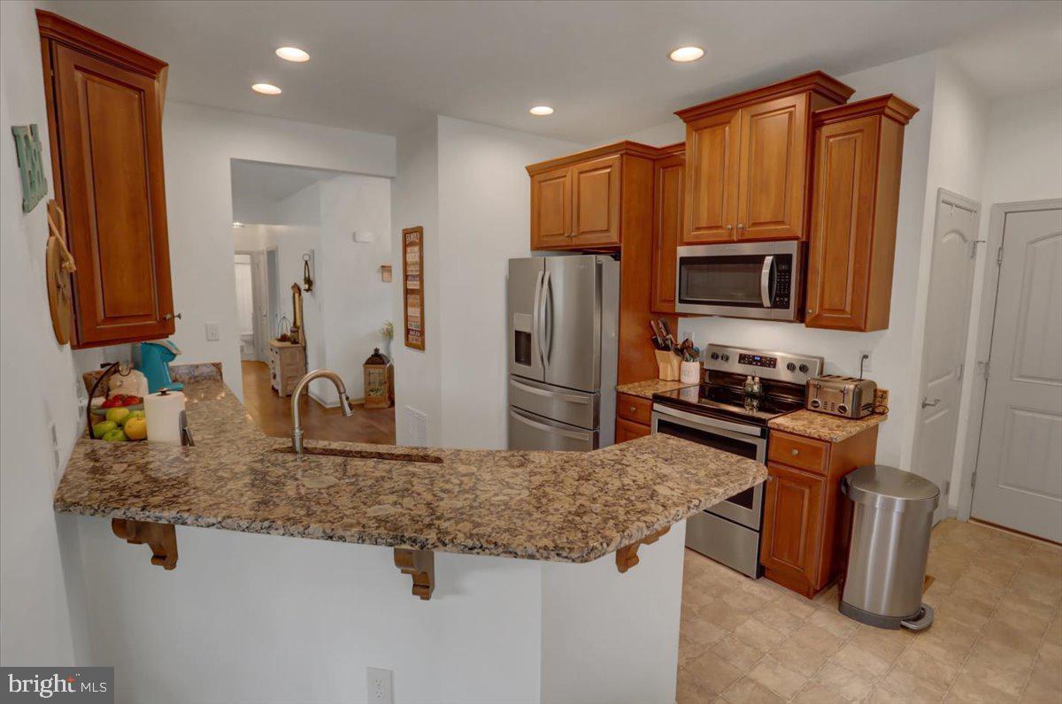 416 Castleton Drive Chambersburg, PA 17202 - Photo 14 of 44 Kitchen