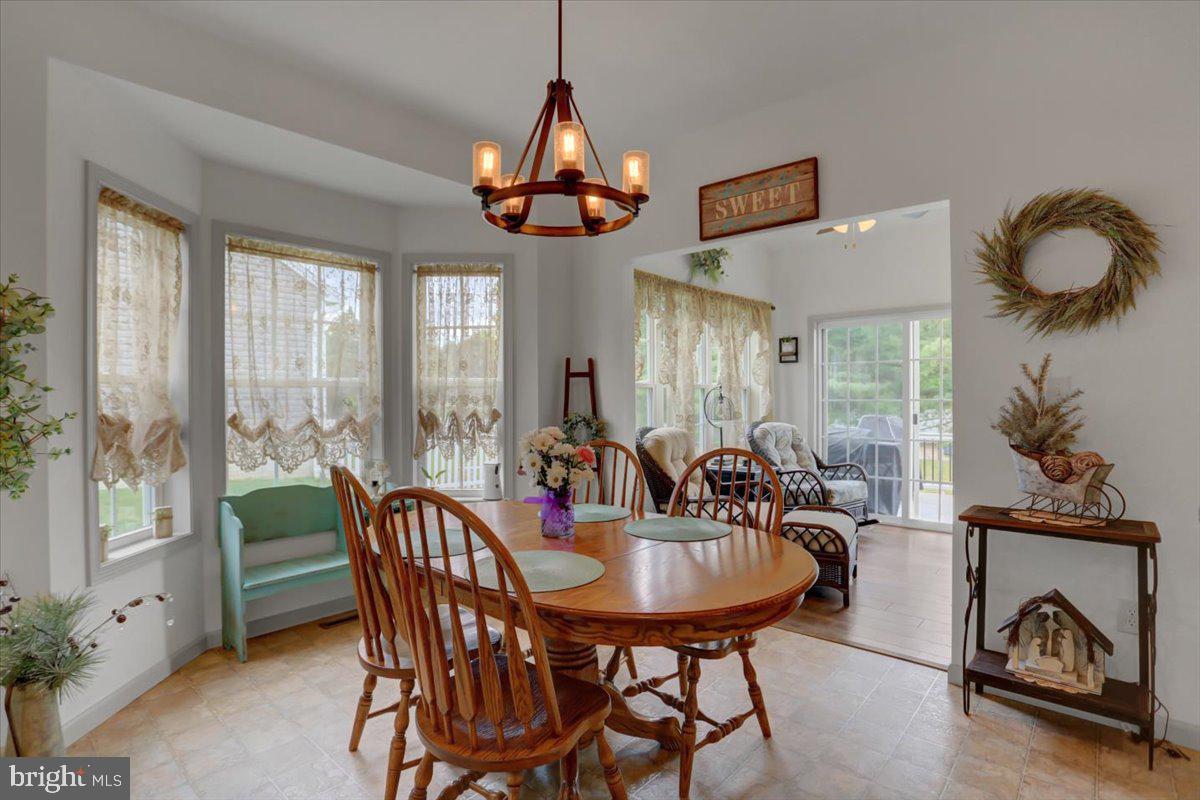 416 Castleton Drive Chambersburg, PA 17202 - Photo 16 of 44 Dinette Area
