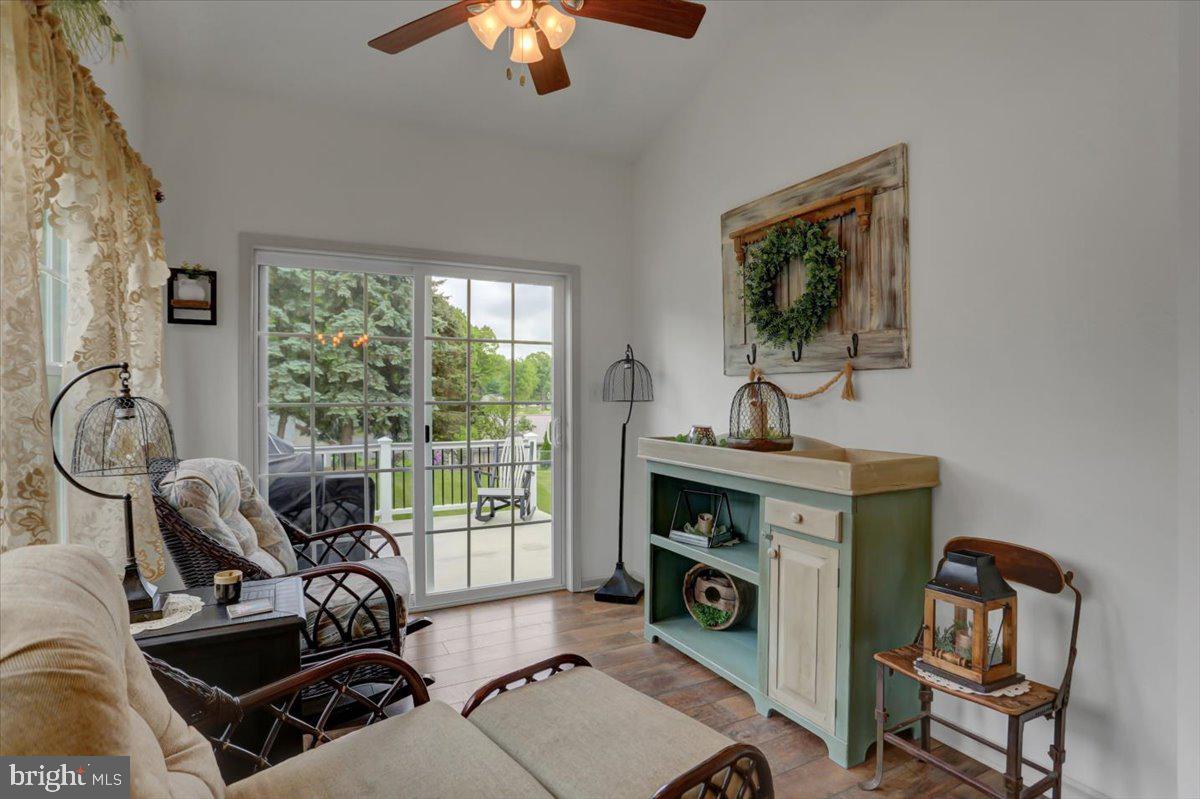 416 Castleton Drive Chambersburg, PA 17202 - Photo 18 of 44 Sunroom
