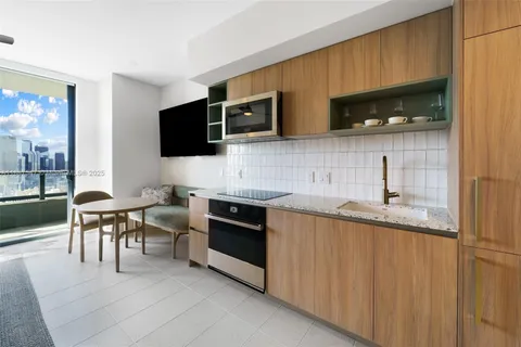 $450,000 | 601 Northeast 1st Avenue, Unit 3210, Miami, FL 33132