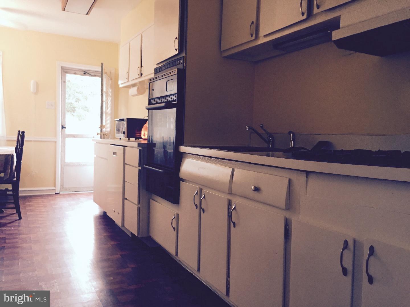 520 Wales Road Havertown, PA 19083 - Photo 6 of 18 Kitchen