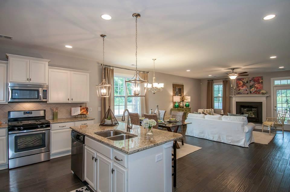 557 Pendleton Drive Moncks Corner, SC 29461 - Photo 4 of 32 521688_607687772596270_826608160_n