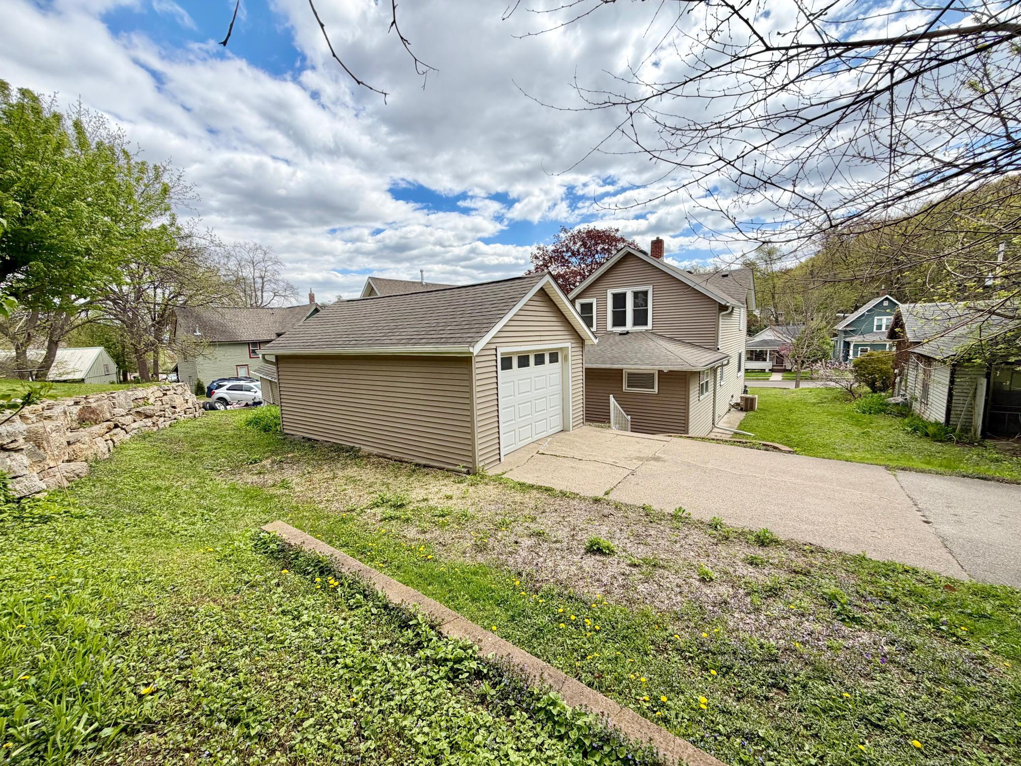 748 West Avenue Red Wing, MN 55066 - Photo 6 of 34