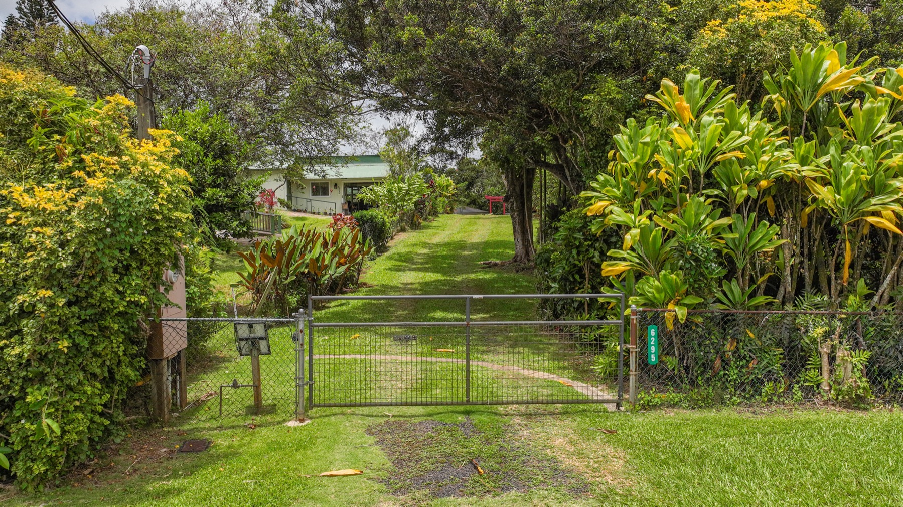 6295 Opaekaa Road Kapaa, HI 96746 - Photo 2 of 30