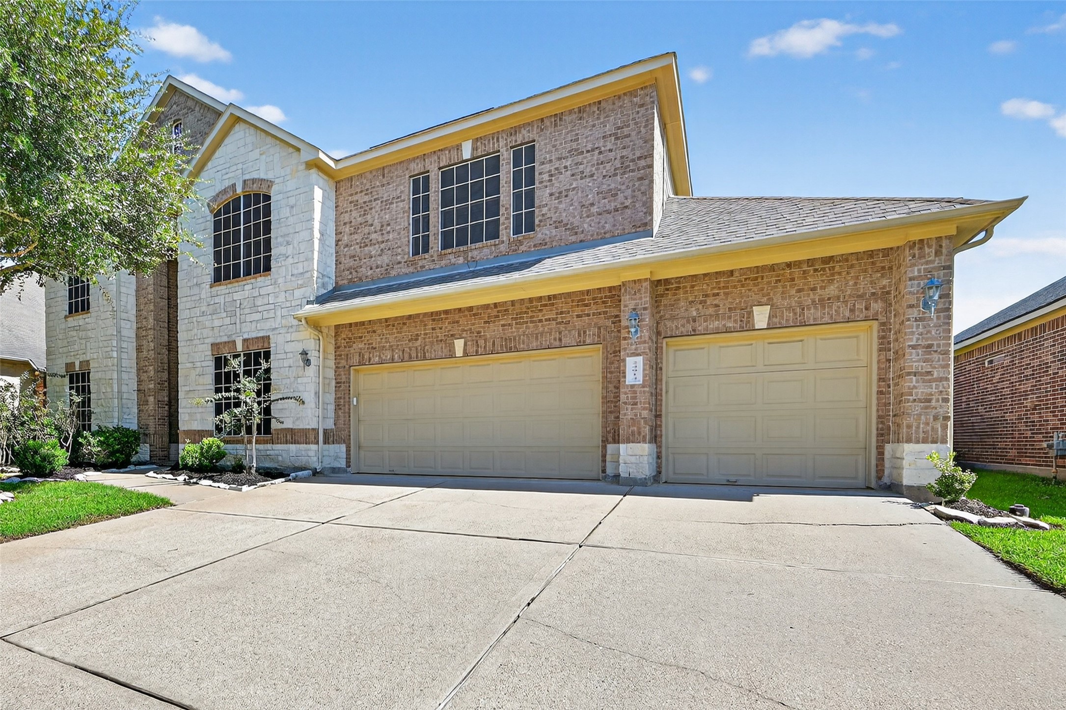 24914 Hazel Ranch Drive Katy, TX 77494 - Photo 5 of 45 a front view of a building