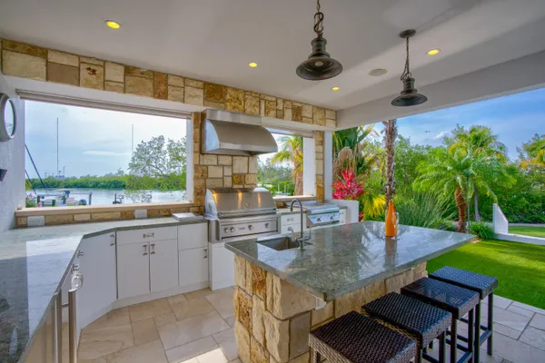 $5,595,000 | 114 Calle Ensueno, Marathon, FL 33050