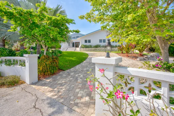 $5,595,000 | 114 Calle Ensueno, Marathon, FL 33050