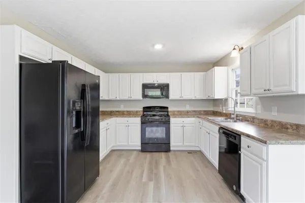 $320,000 | 278 Willow Bend Drive, Hiram, GA 30141