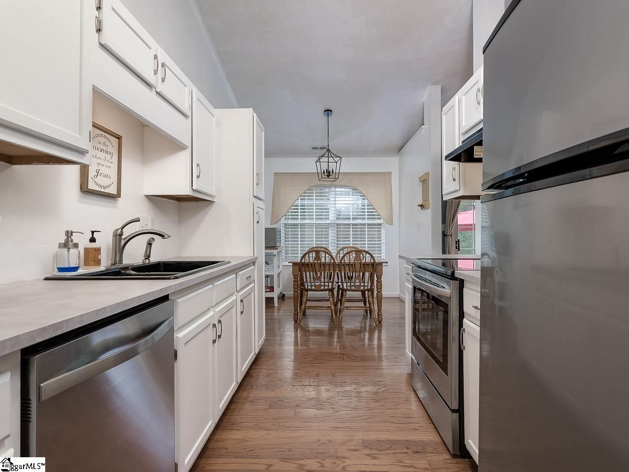 227 Riverside Chase Circle Greer, SC 29650 - Photo 4 of 18