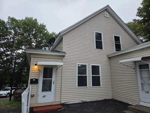 $3,575 | 12 C Charles Street, Nashua, NH 03064