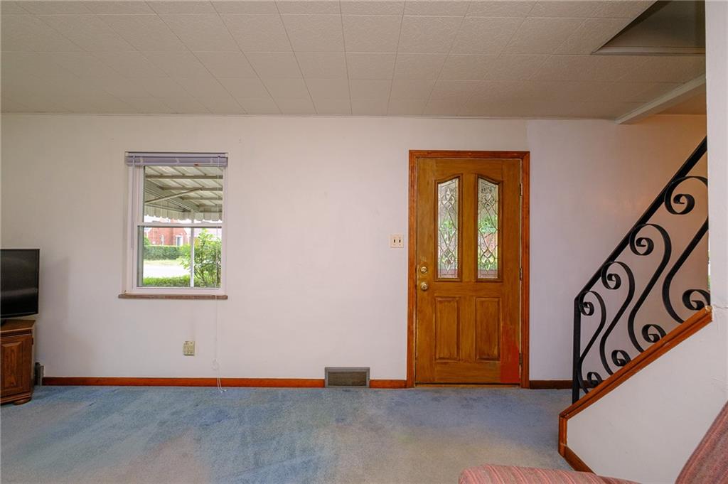 3681 Oakleaf Road Pittsburgh, PA 15227 - Photo 11 of 25 Gallery Image 11