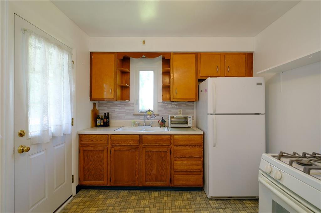 3681 Oakleaf Road Pittsburgh, PA 15227 - Photo 7 of 25 Gallery Image 7