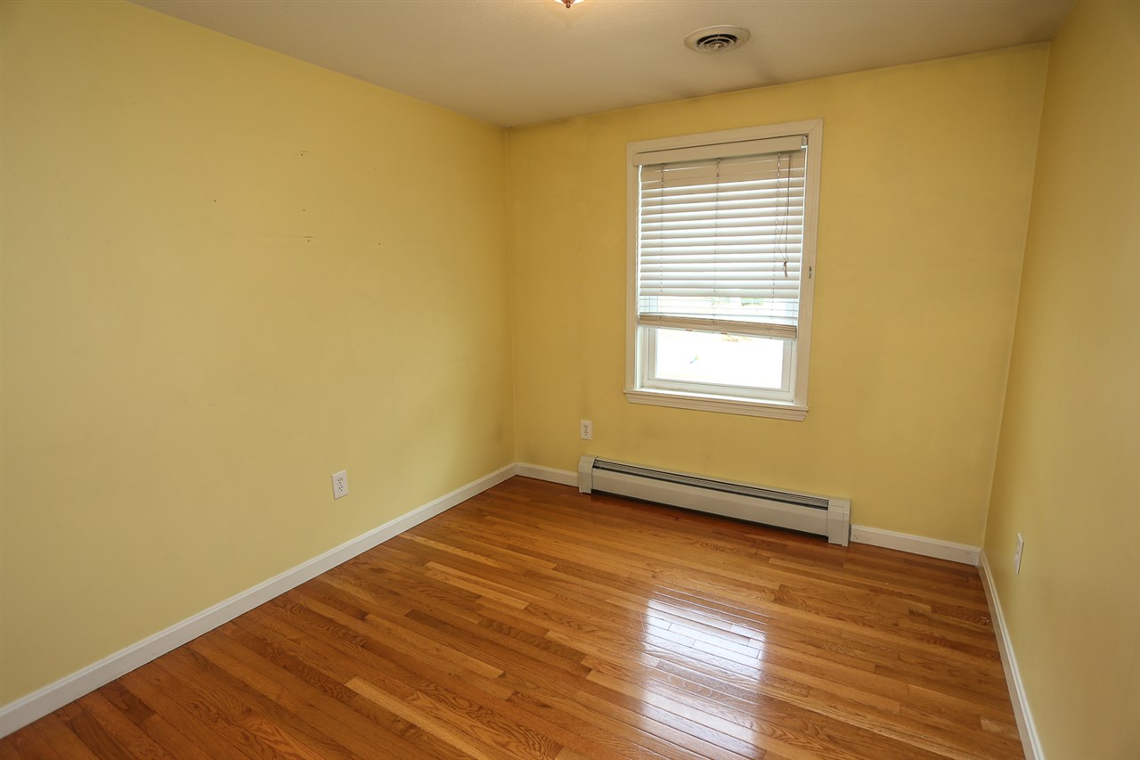 37 Hemlock Street Rochester, NH 03867 - Photo 18 of 38
