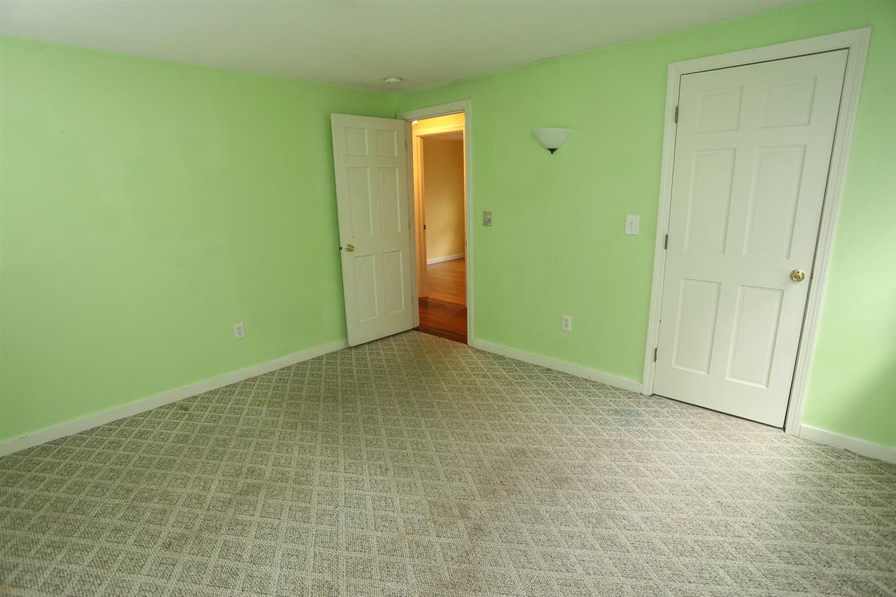 37 Hemlock Street Rochester, NH 03867 - Photo 20 of 38