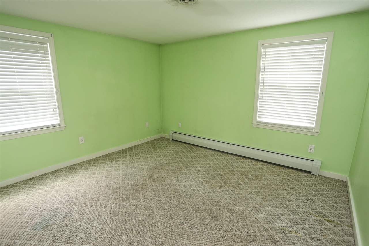 37 Hemlock Street Rochester, NH 03867 - Photo 21 of 38