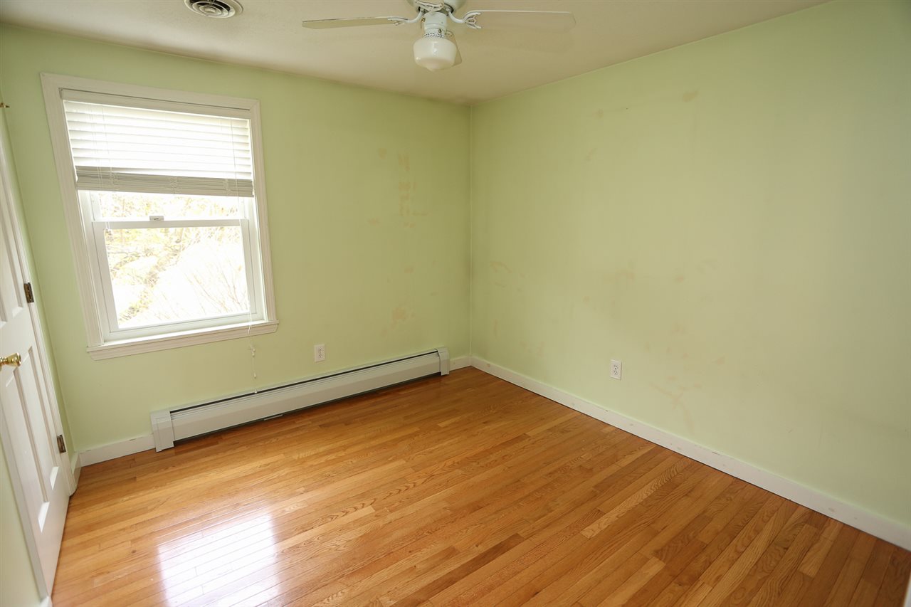 37 Hemlock Street Rochester, NH 03867 - Photo 23 of 38