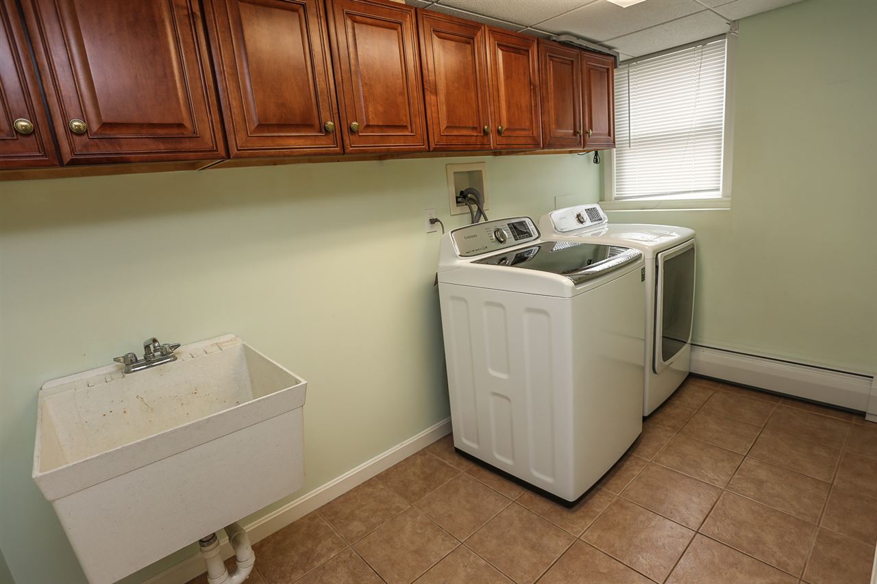 37 Hemlock Street Rochester, NH 03867 - Photo 29 of 38