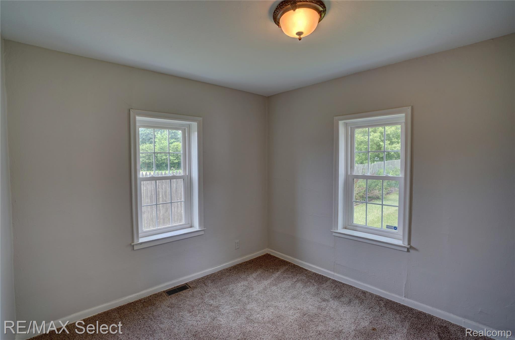 5317 Lapeer Road Burton, MI 48509 - Photo 21 of 39 5317 and 5319 Lapeer Rd 41.jpg