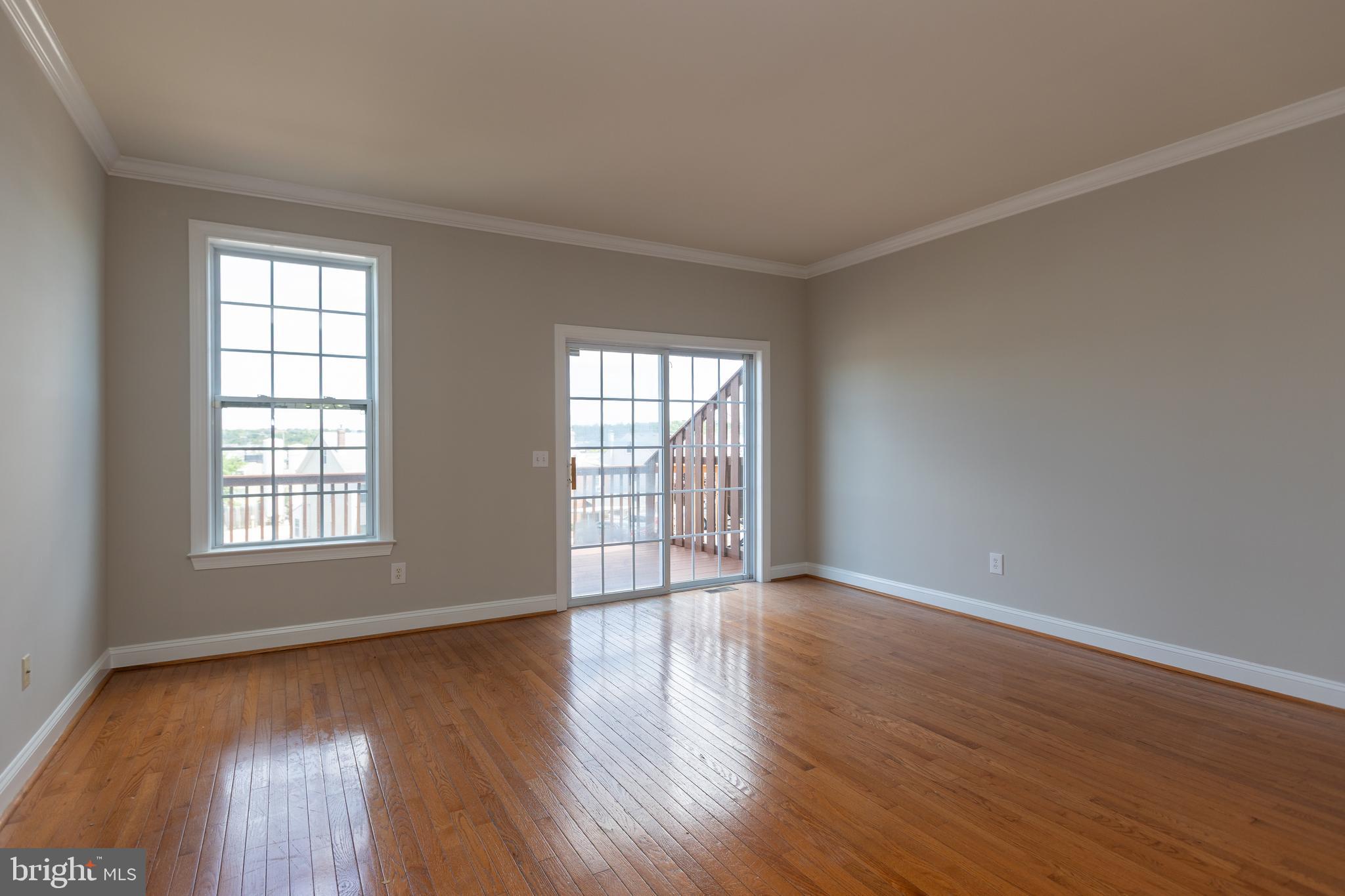39 West 5th Street Bridgeport, PA 19405 - Photo 2 of 31 Living Rm