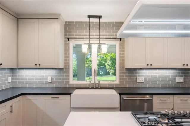 $11,900 | 30 Misty Acres Road, Rolling Hills Estates, CA 90274