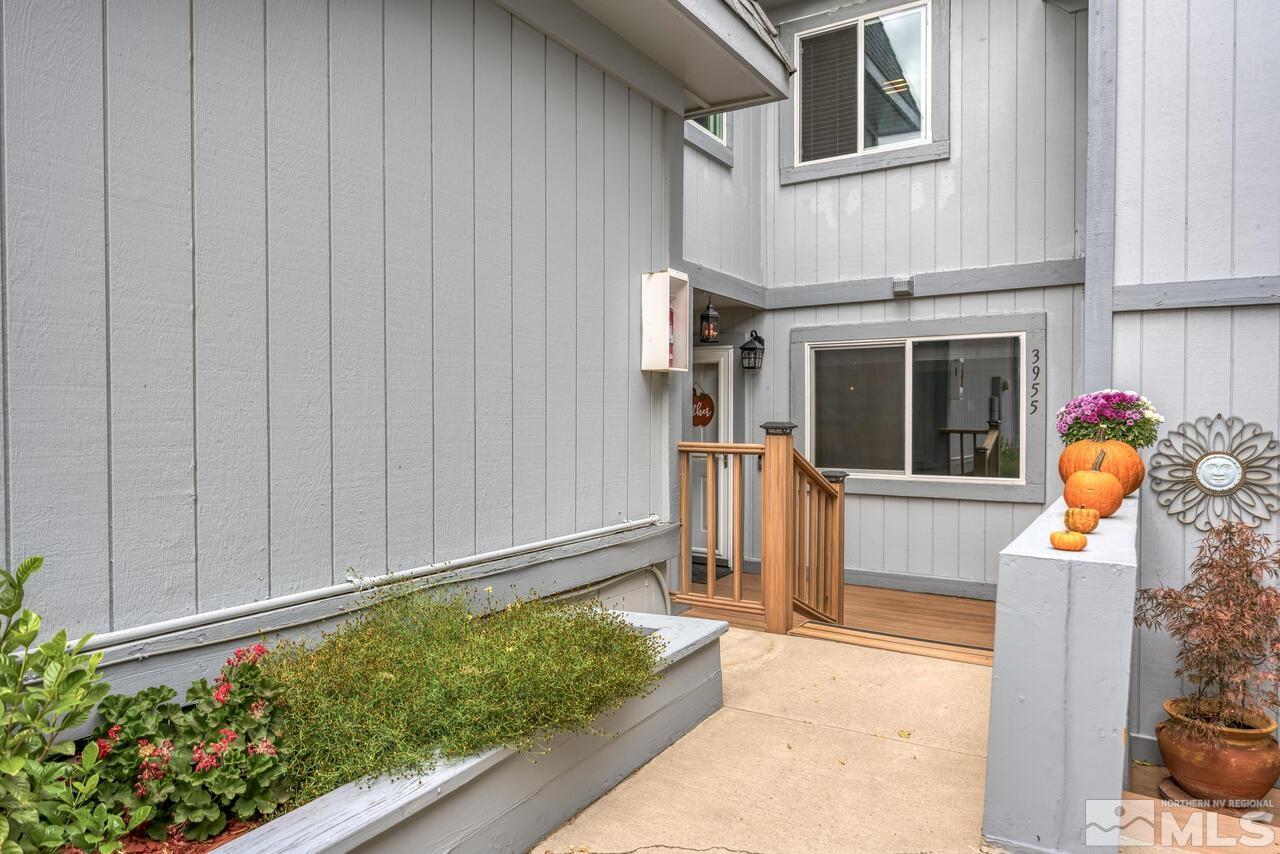 3955 Kings Row Reno, NV 89503 - Photo 2 of 40 Photo 2