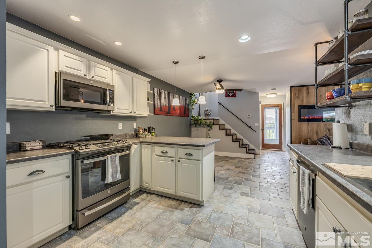 3955 Kings Row Reno, NV 89503 - Photo 4 of 40 Photo 4