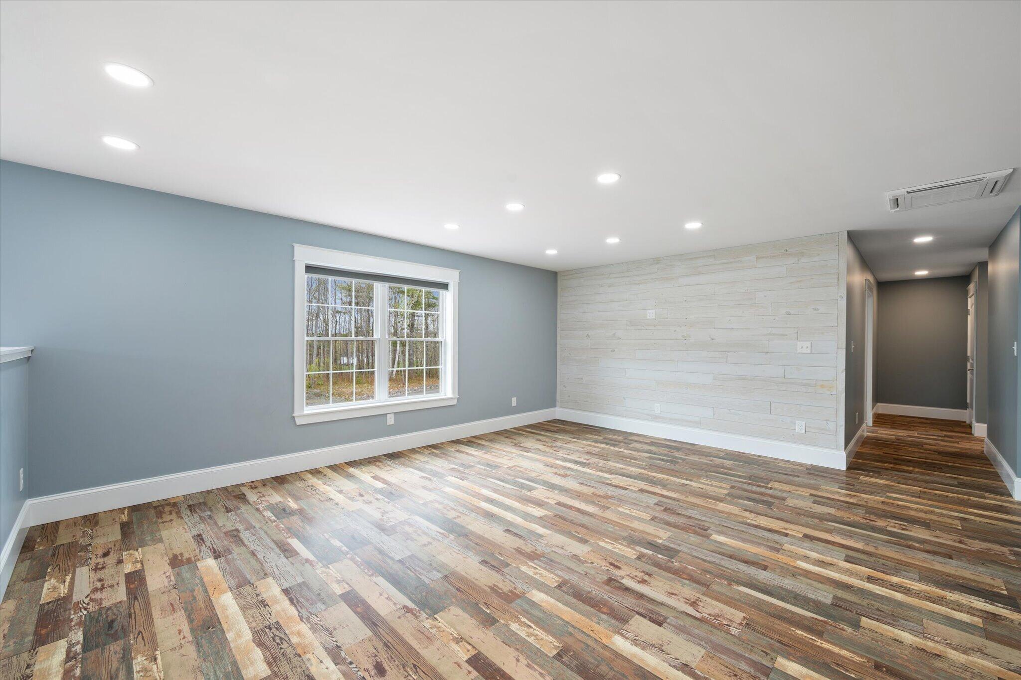 754 River Road Orrington, ME 04474 - Photo 8 of 43 21-Living