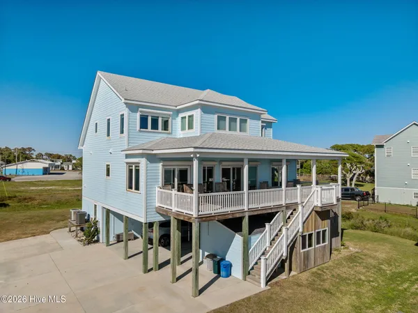 $799,000 | 117 Sandfiddler Lane, Harkers Island, NC 28531