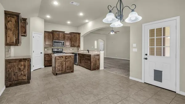 $340,000 | 1207 Butterfield Street, Bridgeport, TX 76426