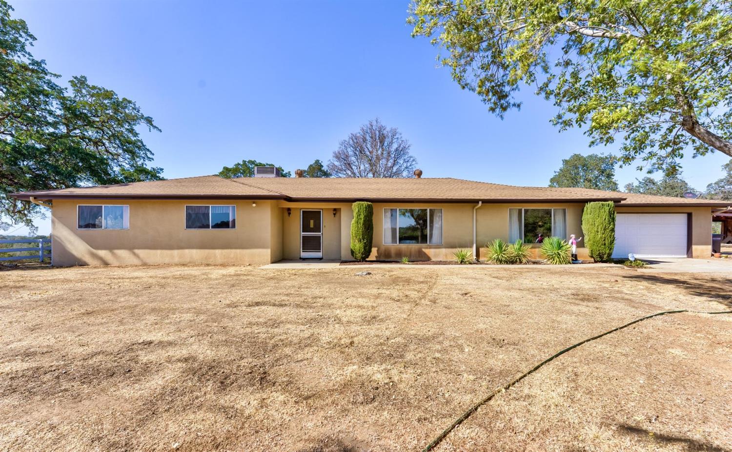 35467 Wells Road Coarsegold, CA 93614 - Photo 2 of 48 Gallery Image 2