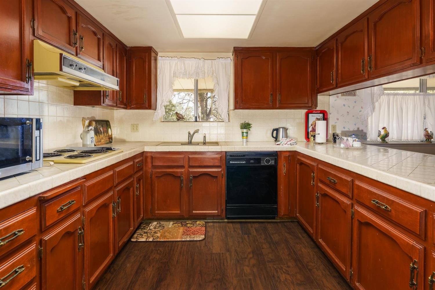 35467 Wells Road Coarsegold, CA 93614 - Photo 13 of 48 Gallery Image 13
