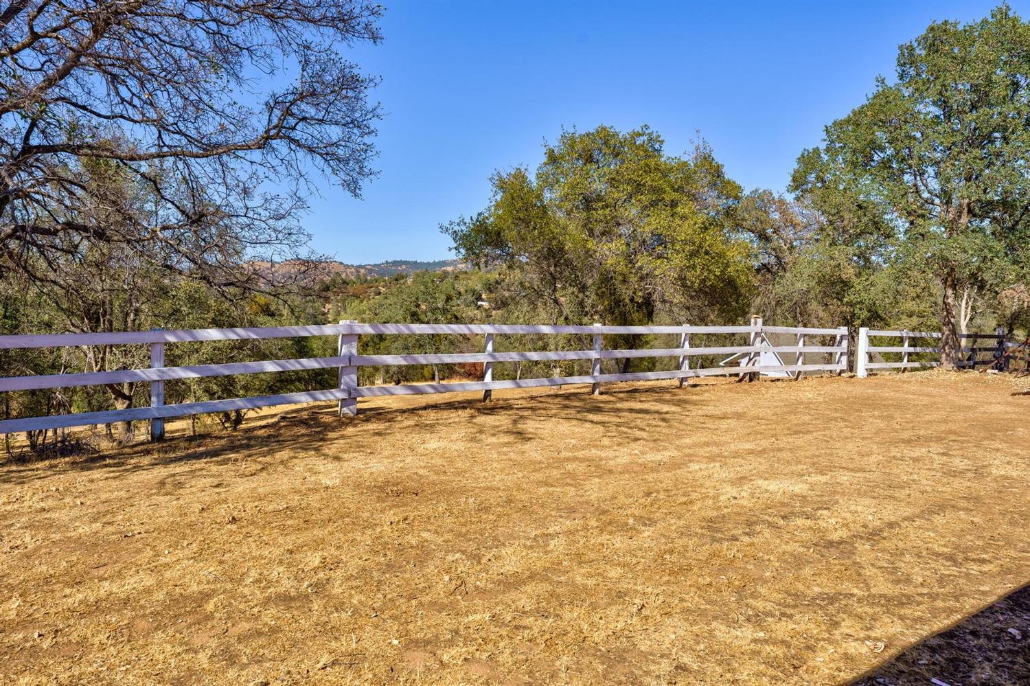 35467 Wells Road Coarsegold, CA 93614 - Photo 35 of 48 Gallery Image 35