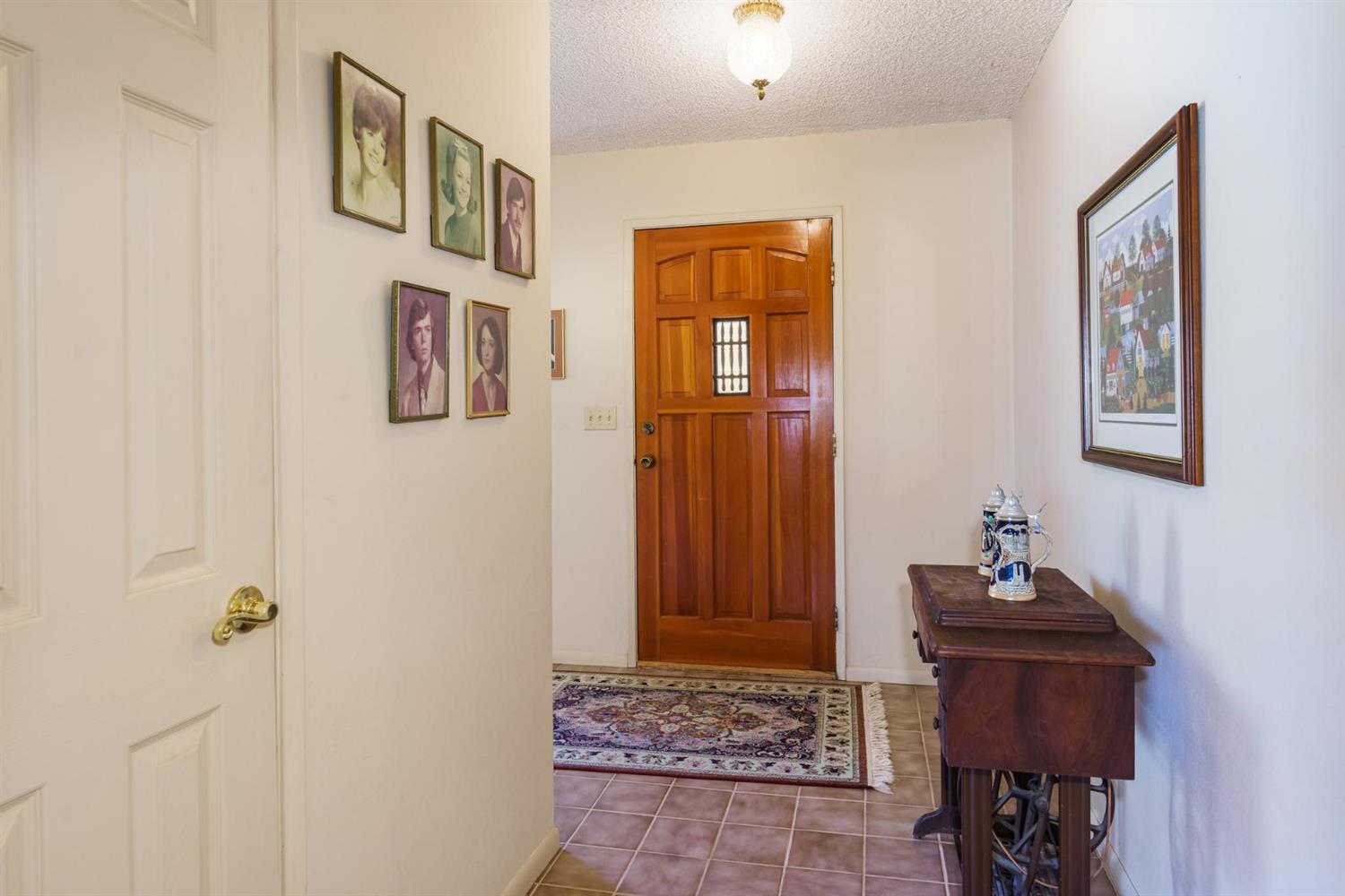 35467 Wells Road Coarsegold, CA 93614 - Photo 6 of 48 Gallery Image 6