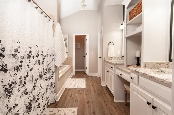 $489,900 | 509 Tanner Drive, Belton, MO 64012