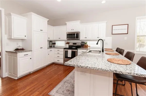 $489,900 | 509 Tanner Drive, Belton, MO 64012