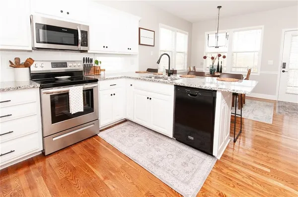 $489,900 | 509 Tanner Drive, Belton, MO 64012