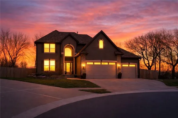 $489,900 | 509 Tanner Drive, Belton, MO 64012