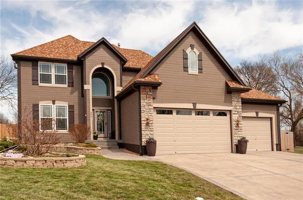 $489,900 | 509 Tanner Drive, Belton, MO 64012