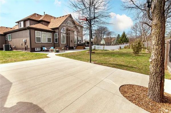 $489,900 | 509 Tanner Drive, Belton, MO 64012