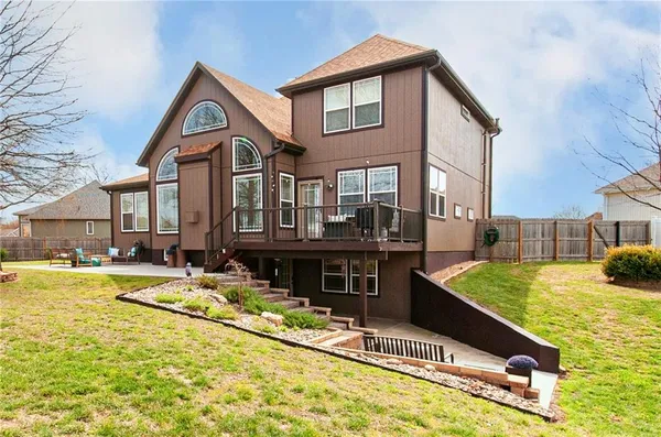 $489,900 | 509 Tanner Drive, Belton, MO 64012