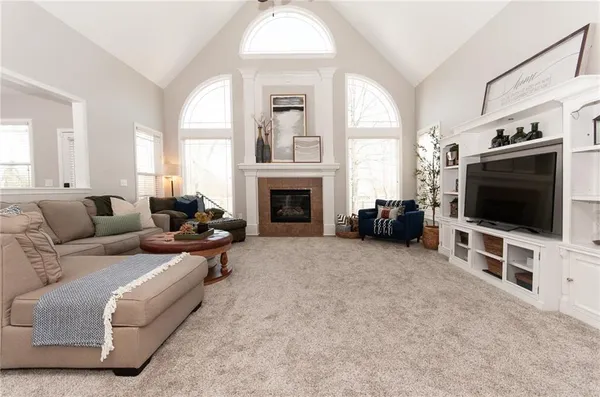 $489,900 | 509 Tanner Drive, Belton, MO 64012