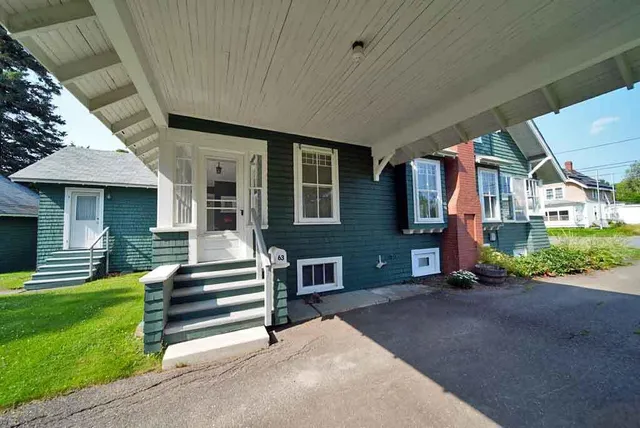 $259,500 | 63 High Street, Houlton, ME 04730