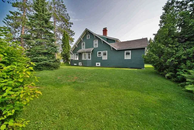 $259,500 | 63 High Street, Houlton, ME 04730