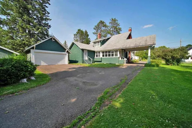 $259,500 | 63 High Street, Houlton, ME 04730