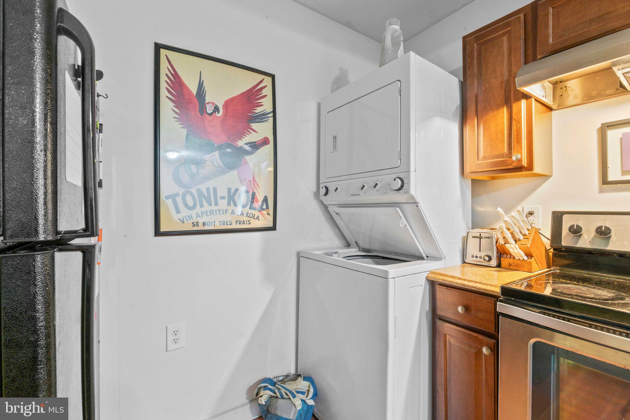 5009 Roland Avenue Baltimore, MD 21210 - Photo 22 of 35 a room with storage and utility